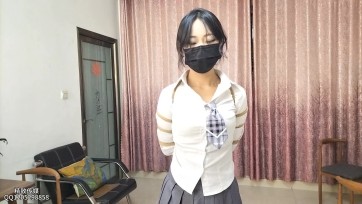【精致原创】新模特初次试镜 绑好后如何自救脱绑