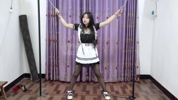 【子衿原创】琳琳女仆装黑丝镣铐 锁链五花挣扎