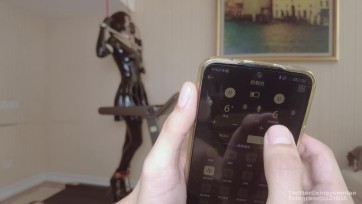 【鹿角与猫爪】《乳胶JK妹高跟鞋走步训练》高跟鞋里塞绿豆，脚铐+手颈枷，充气口塞/充气刚塞，电击器，训练器，难度逐渐增加