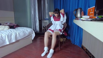 【晓鹿绳艺】【羞涩的女仆】体验一次女仆酒店，看来这个小姐姐应该是第一天上班，比较放不开，很是害羞得好好训练一番