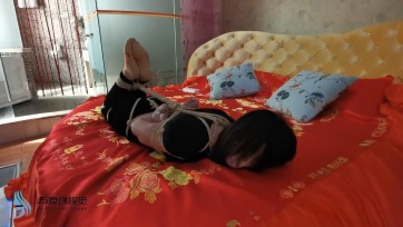 【JS】凌熙 黑衣紧缚驷马 黄棉袜 吻足 TK 快感棒强震