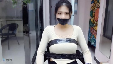 【JS】【玖念】【新模首秀】《报复女上司》下 女上司惨遭下属报复 原味封堵 胶带束缚 TK 丝袜