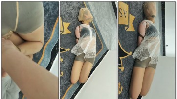 【一龙工作室】湿身驷马放置 短丝袜堵嘴 肉丝套头 驷马捆绑好放置 中间还被挠脚心