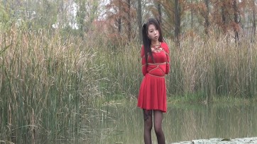 【锐度主张】嫣儿森林公园红裙 下