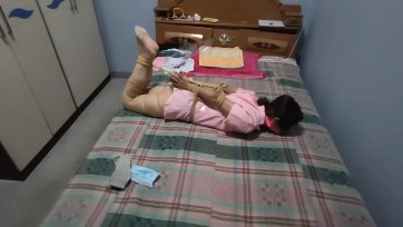 【理想与现实】老婆的爱好 买了身制服，回来就开始引诱我，哼哼！！绑完以后，居然还没过瘾