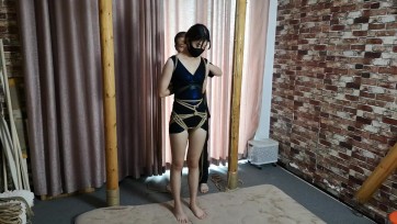 【束缘阁】杨蕊羞羞的分腿吊缚折磨