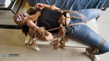 【JS】小冷 牛仔裤棉袜 桌子丝袜捆绑 原味封堵 TK