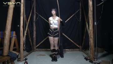 【一绳有你】【玉足之殇】女特工刺杀任务完成却被抓吊在刑房一顿毒打龟甲敷口球蒙眼驷马挠痒抱着被砍断的双脚哭泣
