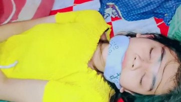 【TiedIndonesia】特殊的束缚训练，“公主不休息”。 公主被绑架并被绑起来，被迫单腿跳，嘴巴塞住，被迫洗澡。