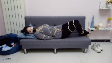 【JS】【玖念】【新模首秀】《报复女上司》高冷女上司得罪下属惨遭报复 全身紧缚 原味堵嘴 棉袜 TK恋足