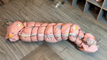 【黑魔法师】棉被虫子夕被丝袜全包然后安装好，包裹进棉被里然后又被绳索紧紧缠绕，三重拘束下 夕被棉被丝袜疯狂榨汁