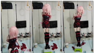 【林叹昕】天天的悬空吊缚（有娇喘）吊在空中被玩具玩弄，小腿直蹬还被疯狂挠痒