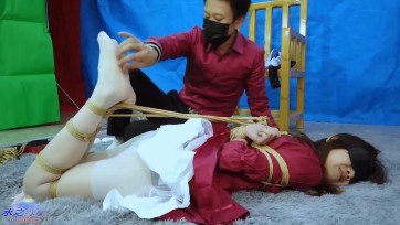 【水之缘】办公室秘书养成记第五集，此集很紧的后高手，捆绑蛇缚绑脚TJ，鞭打