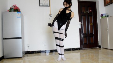 【得意客】《丝袜美人趣味缚》黑丝长手套 性感情趣服 白丝裤袜 美女趣味捆绑完成各种挑战 究竟能不能逃出生天
