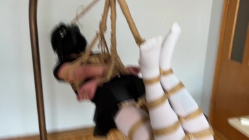 【玩奴原创】真实调教刑m第二弹，泪目暴力连续耳光，超紧驷马超高吊缚，狂气TK