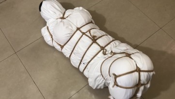 【朱雀雀】白床单全包绑缚虐待