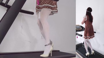 【高跟遇到跑步机】脚镣颈手枷禁锢女仆短裙白丝高跟+金属GS、电动BB、无线TD、P机与跑步机