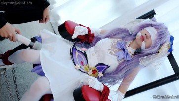 【惩戒学园】花嫁刻晴的蒙眼堵窒西游戏 花嫁刻晴原地升天 原神 COS 花嫁刻晴 蒙眼堵嘴 白丝高跟 极限窒西