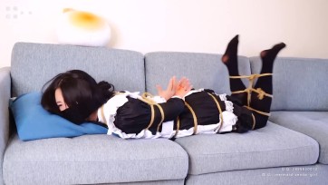 【恋物幻者】黑丝女仆服从性测试！驷马捆绑+口球+日式猿辔捂嘴调教，塞进毛绒贝壳玩偶闷热全包