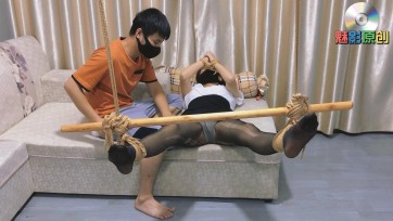 【魅影原创】【夏婉清的调教007】调教成功 捆绑+丝袜+td+zdb+虐乳+双脚吊缚