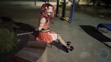 【苏苏】宝钟玛琳公园捆绑镣铐挑战，找路人戴口球，牵引，遇到多人被发现，打车回家