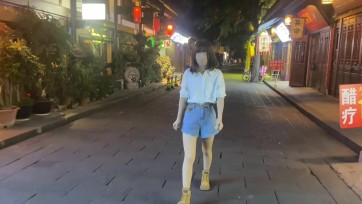 【FXX】穿上最喜欢的zentai也逛古镇