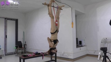 【美束映画】极度暴虐，在紧与疼痛中，寻找身体上极度快感