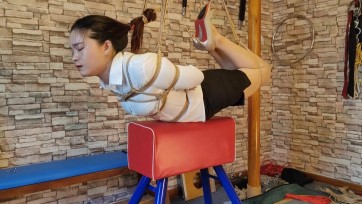 【一绳所爱】白领洛洛高空驷马