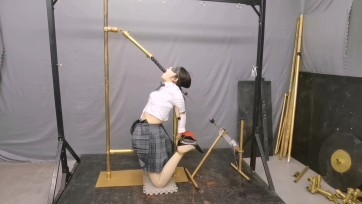 【HD飞天】云仙儿就像个汽车发动机，把她这样组装起来，折磨的她死去活来，最后像发动机漏油一样骚水狂喷