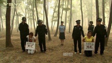 【一绳有你】【槐树囤的女孩】经典再现有福同享有难同当的发小三姐妹揣着梦想进城圆梦的她们却葬身城里