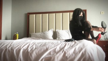 【丝妹vv】薇薇黑丝短裙自缚