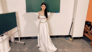 【xiao素素】风暖华堂拥玉人-小美女婚纱唯美