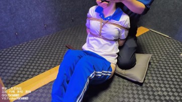 【雨辰工作室】小雨露 十八岁的烦恼 校服 马尾 捆绑 玩胸 虐阴 AV棒 点潮笔 强高 羞辱 SP