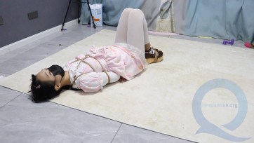 【咕咕原创】lo娘のDID逃生挑战2-驷马移动测试篇（3种姿势卖力挣扎移动、闻鞋气味惩罚、采访感受）【1h纯精华】