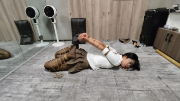 【一龙工作室】新模试镜 欧式驷马，柔韧性超好