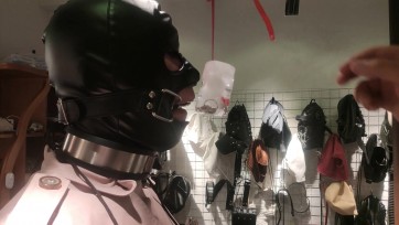 【曼陀罗】【新的征程！20天CDM极限体验】（十一）冰锁脱困，用舌头将冰块舔化，然后取出冰块中的钥匙，接着用钥匙...