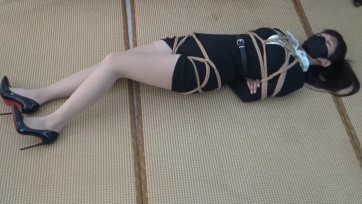 【新月原创】【佳怡】 瑜伽老师接待家长被捆绑玩弄 搔首弄姿各种tj 最终服从