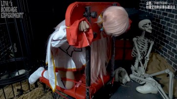 【莉雅】地牢囚禁的公主 电击、蛋蛋、棒子、单腿吊、拘束架、笼子、QG、口枷、口塞、呻吟