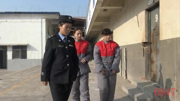 【梨花雨】女囚被惩戒