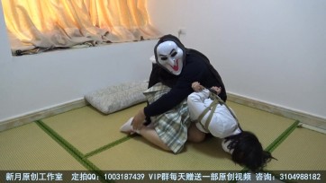 【新月原创】【雨涵】与魔鬼的对抗 反抗异常激烈 但每次被抓住就会被挠得很惨