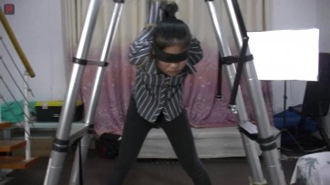 【绳之韵】豆豆，梯子后手缚、SP、红肿、塞入+体外