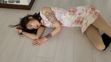 【一往情深】长靴旗袍女特工的迷晕劫