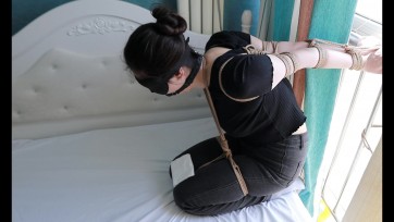 【长颜草】大胸美女超紧直臂口球放置