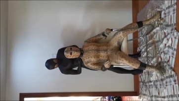 【叮丁丁原创】调教紧身衣CD奴，穿上乳胶衣和两层Zentai，感受一下呼吸不畅的感觉